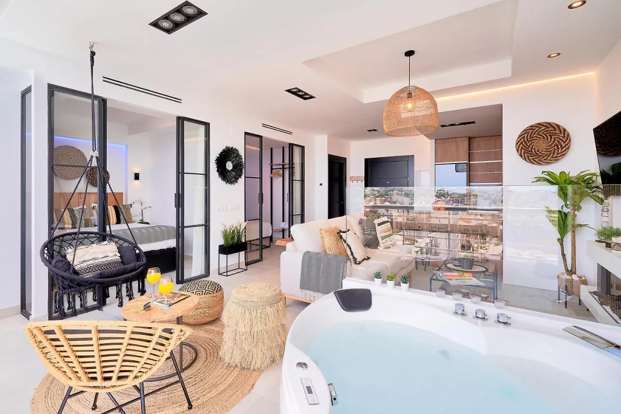 Pura Vida Luxury Apartment With Jacuzzi Torremolinos