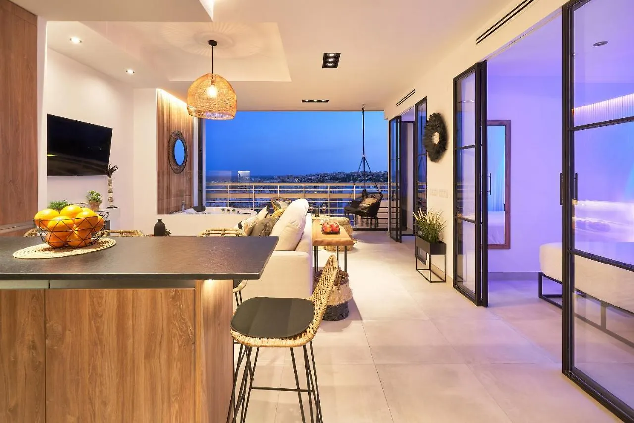 Pura Vida Luxury Apartment With Jacuzzi Torremolinos Spain