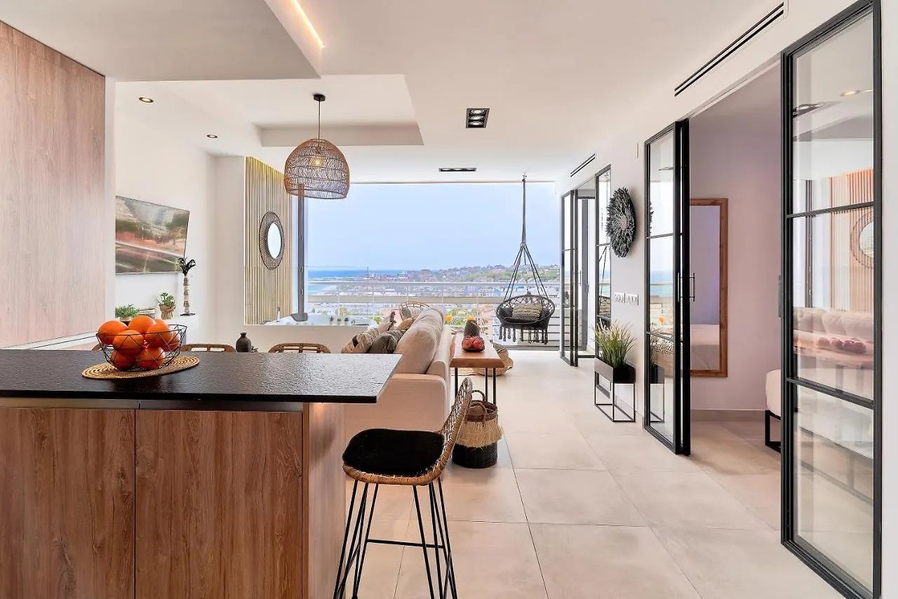 Pura Vida Luxury Apartment With Jacuzzi Torremolinos Spain
