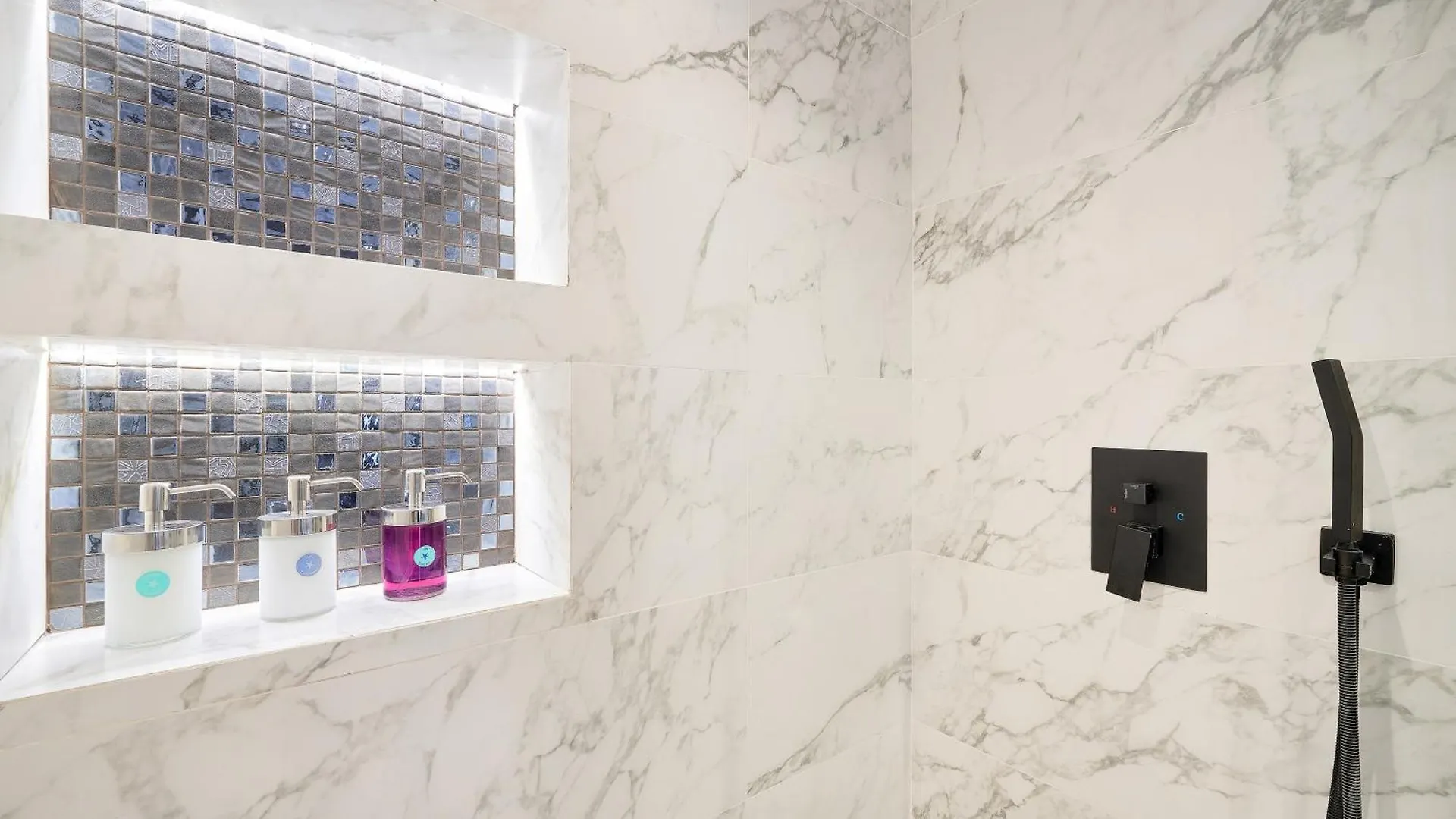 Pura Vida Luxury Apartment With Jacuzzi Torremolinos
