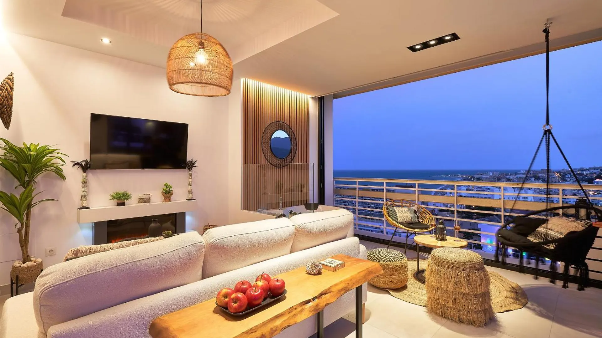 Pura Vida Luxury Apartment With Jacuzzi Torremolinos