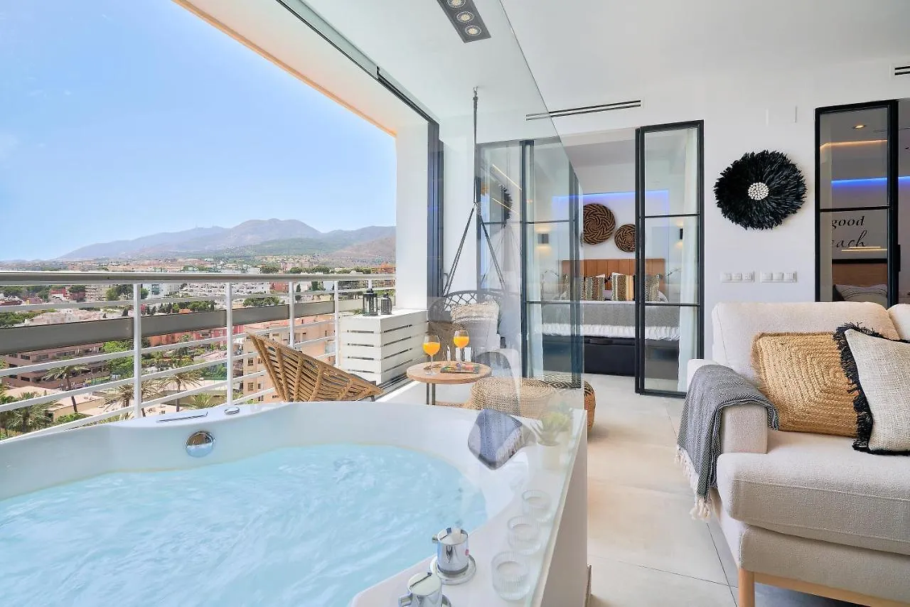 Pura Vida Luxury Apartment With Jacuzzi Torremolinos Spain